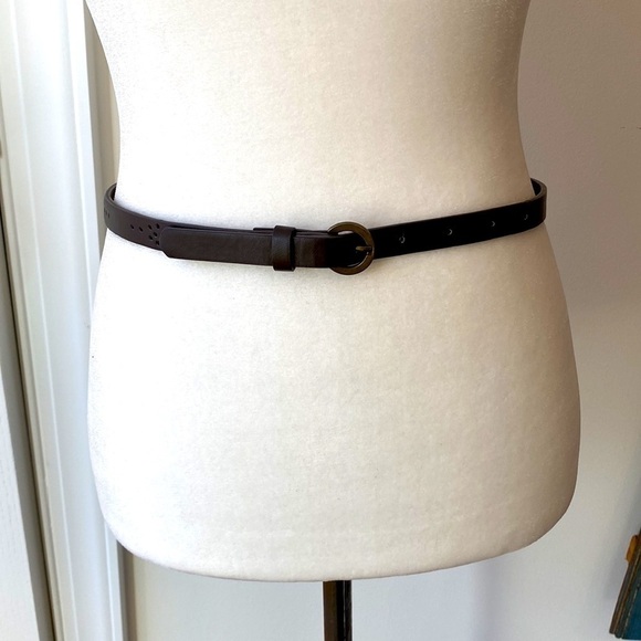 Classic Brown Brass Skinny Belt Size Small Fits from 24 1/2” up to 28 1/2” - Picture 7 of 7